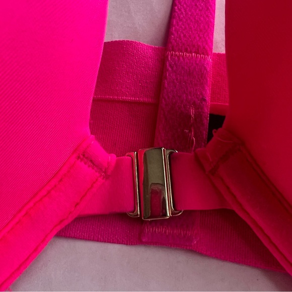 La Senza Beyond Sexy Hot Pink Bra - Picture 5 of 8
